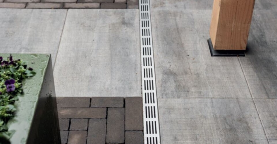 Slimline goot met aluminium rooster 1 meter sfeerfoto