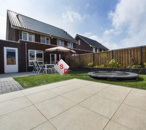 MBI GeoCeramica Fiordi Sand 80x80x4 cm Sfeerfoto