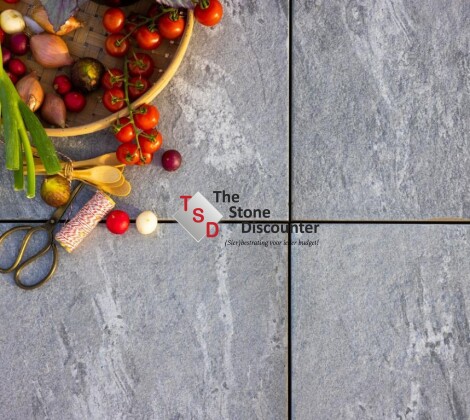 MBI Triagres Tiago Black 80x80x3 cm Sfeerfoto.jpg