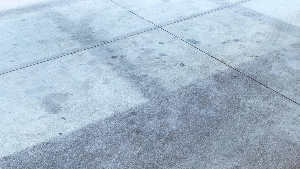 frituurvet op tuintegels